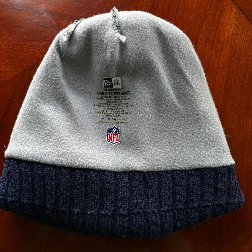 Dallas Cowboys’ Pom Pom Beanie